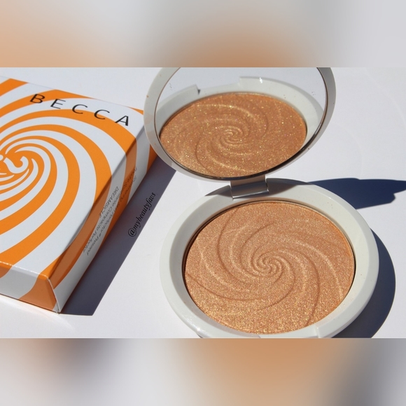 Becca Shimmering Skin Perfector Dreamsicle Highlighter, Peach Golden Tangerine - Picture 1 of 5